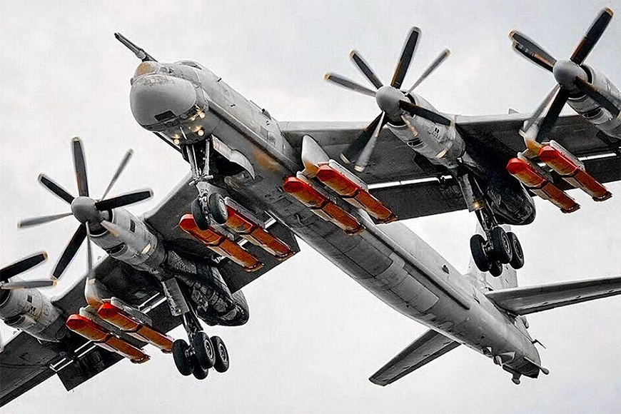 Quân sự thế giới hôm nay (20-8): Máy bay ném bom Tu-95MS của Nga tuần tra trên biển Nhật Bản